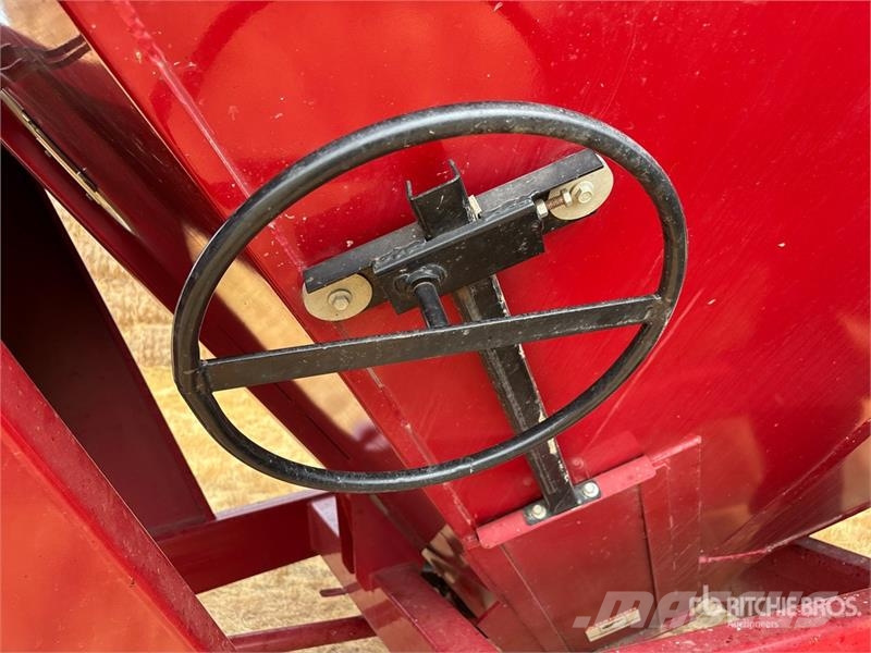 JM 875 875 bu S/A Grain Cart مقطورة حبوب