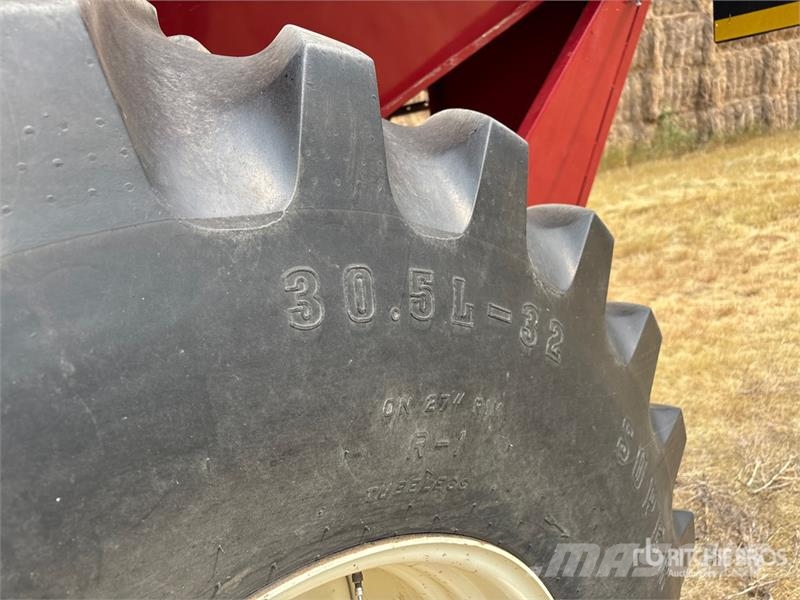 JM 875 875 bu S/A Grain Cart مقطورة حبوب