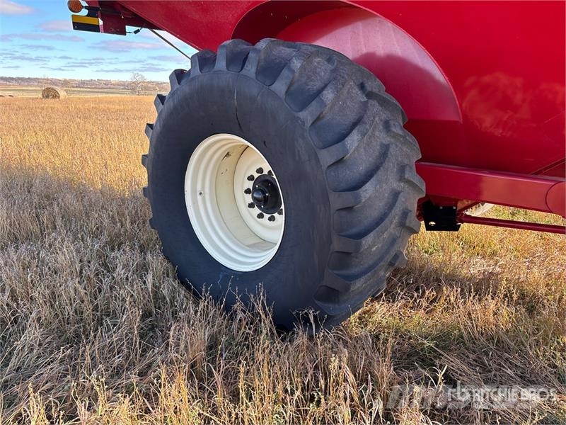 JM 910 Xtended Reach 910 bu S/A Grain Cart Gabona átrakó kocsik