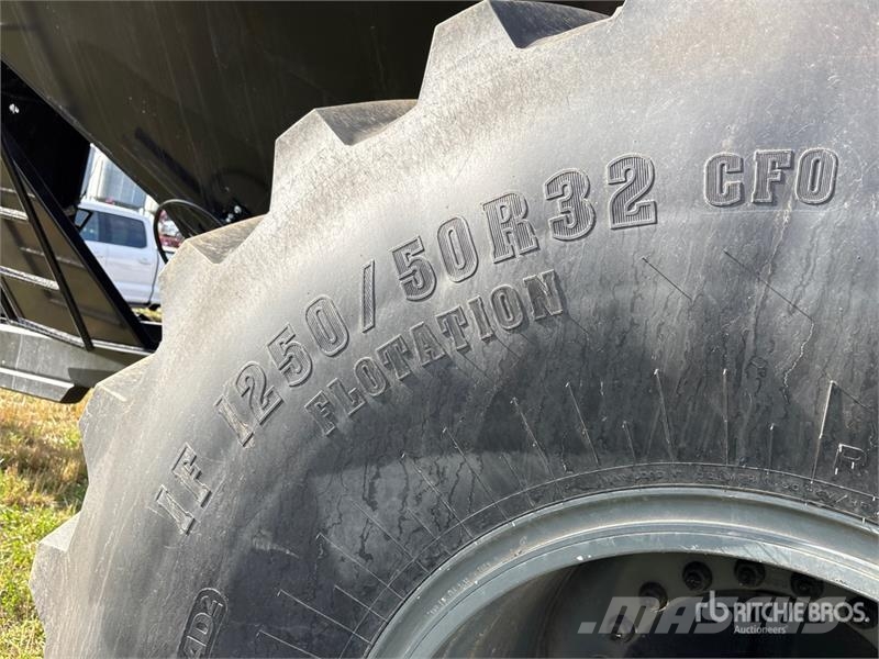 JM X1522-20 1500 bu S/A Grain Cart مقطورة حبوب