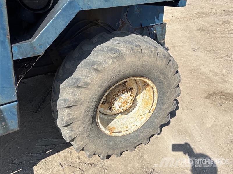 Job Handler Handler 6033 Telehandler Teleskopiskie manipulatori