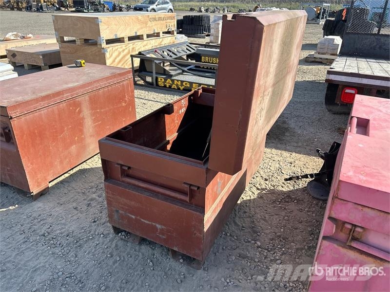 Jobox 48in x 24in x 24in Tool Box Sonstige Baumaschinen