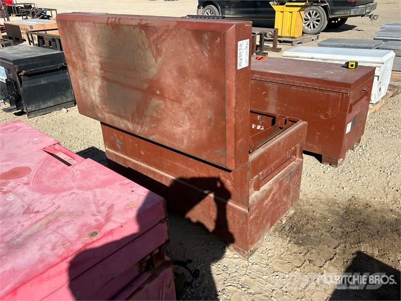 Jobox 48in x 24in x 24in Tool Box Sonstige Baumaschinen