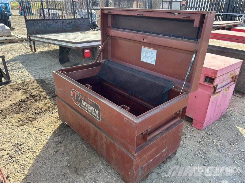 Jobox 48in x 24in x 24in Tool Box Sonstige Baumaschinen