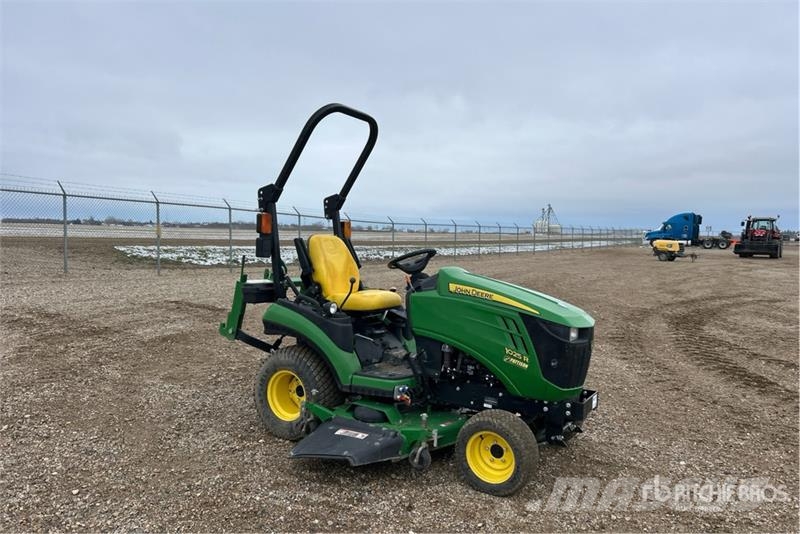 John Deere 1025R Compact tractors