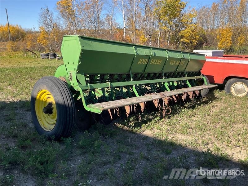 John Deere 11 ft Seeder Drills