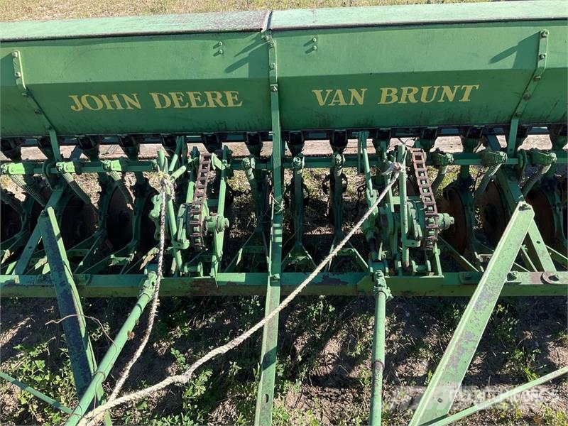 John Deere 11 ft Seeder Drills