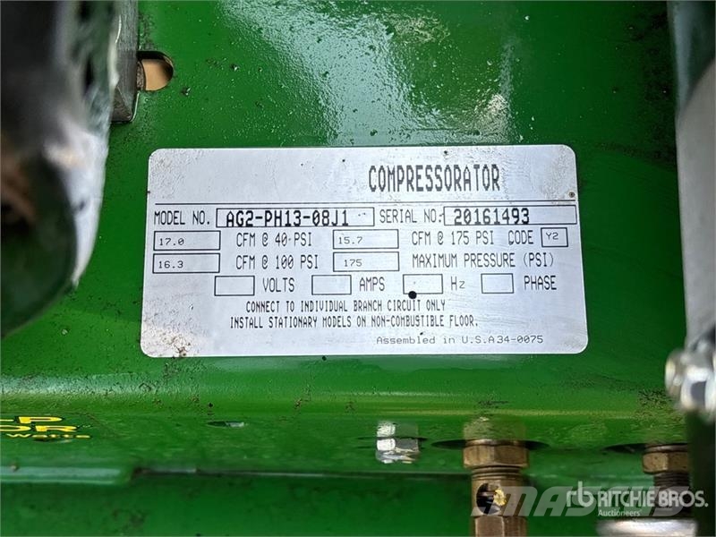 John Deere 15.4 cfm Air Compressor Compressors