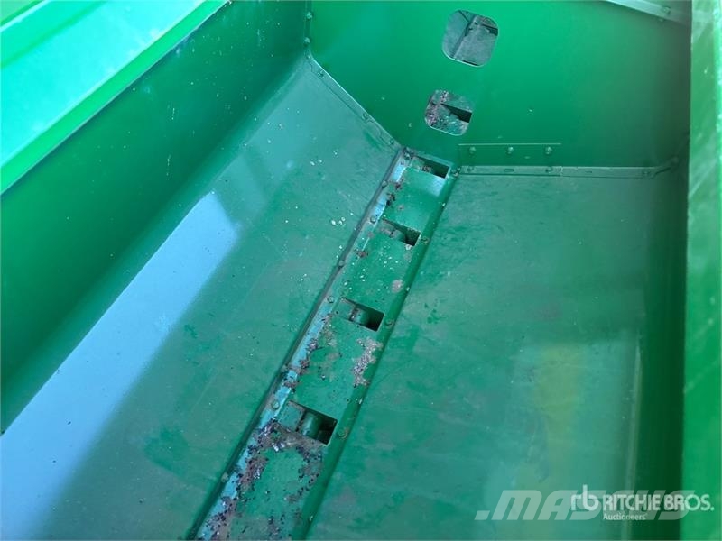 John Deere 1590 15 ft Seed Drill Drills