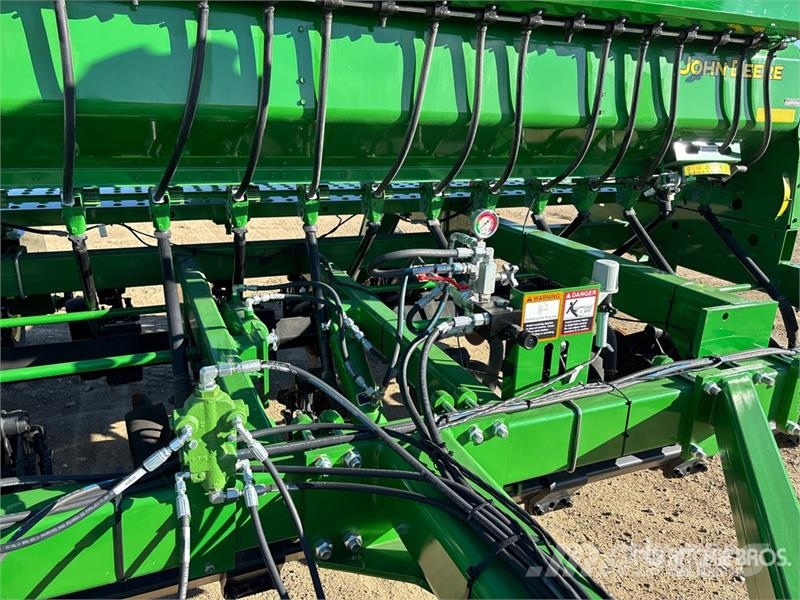 John Deere 1590 15 ft Seed Drill Drills
