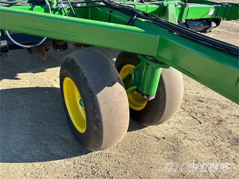 John Deere 1590 15 ft Seed Drill Drills