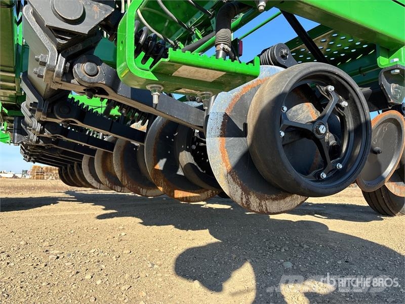 John Deere 1590 15 ft Seed Drill Drills