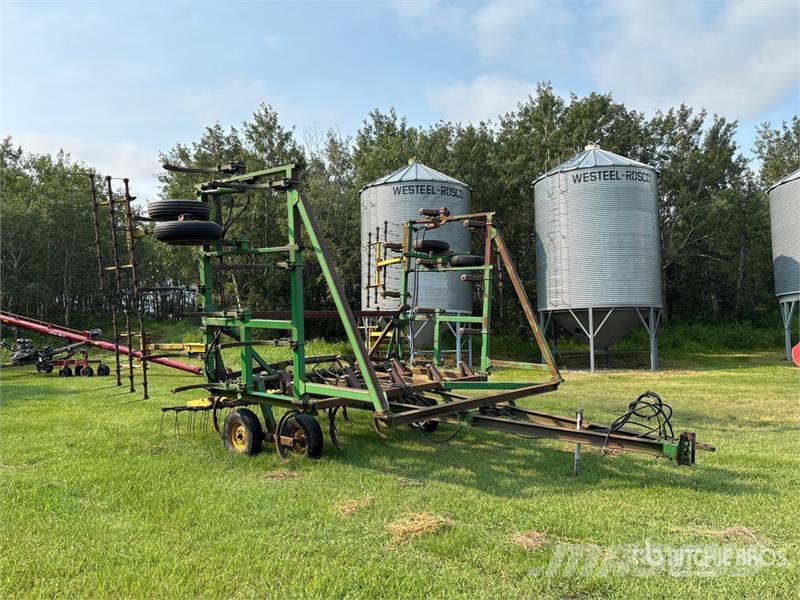John Deere 1610 Cultivatoren