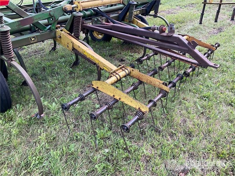 John Deere 1610 Grubber