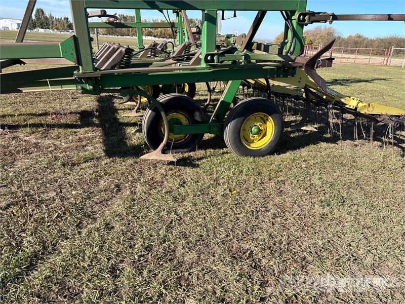 John Deere 1610 Cultivadores
