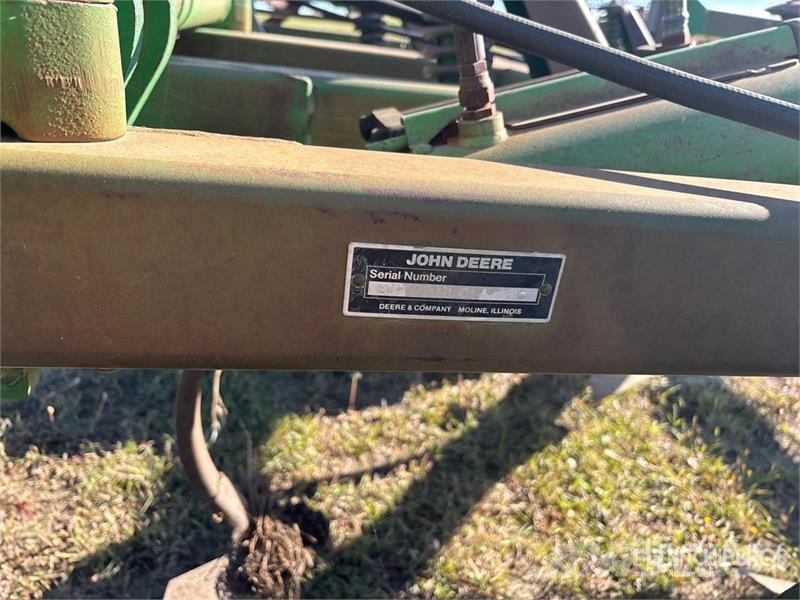 John Deere 1610 Cultivadores