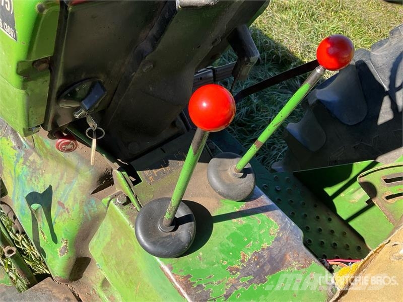 John Deere 1630 2WD Tractor Tractors