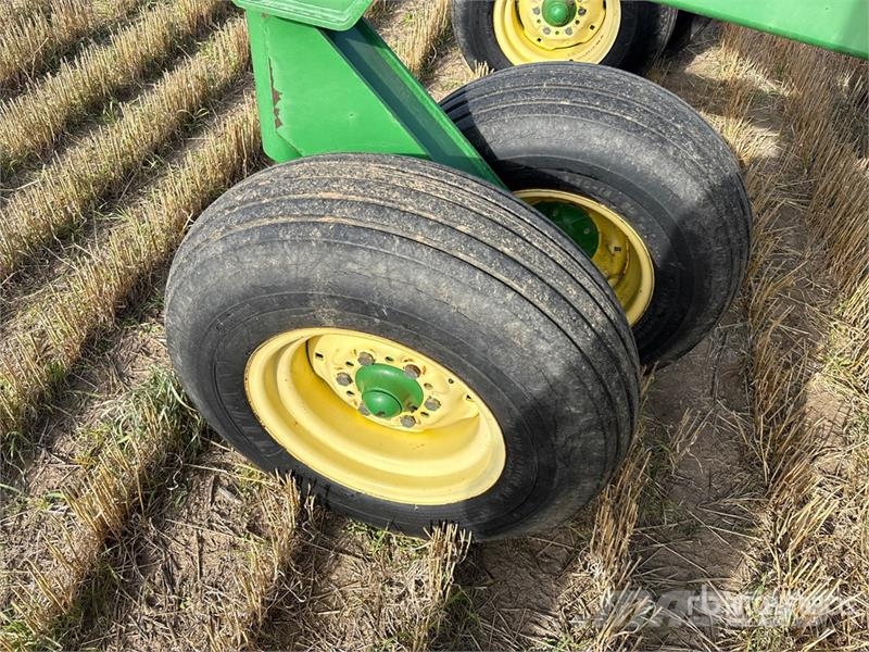 John Deere 1820 51 ft Air Drill Drillmaschinen