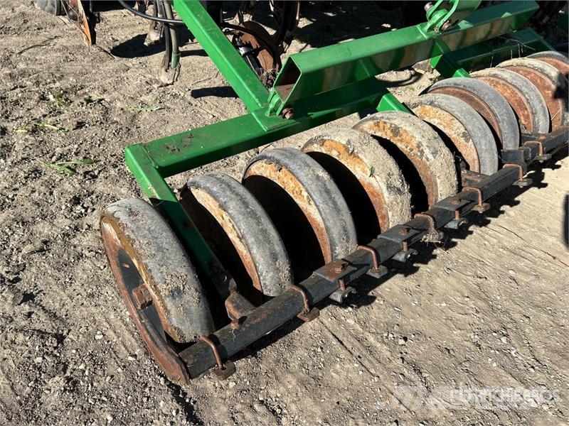 John Deere 1820 53 ft Air Drill Taladros