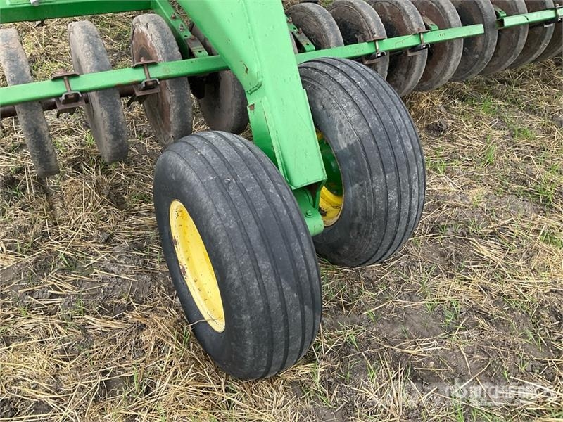 John Deere 1820 54 ft Air Drill Drills