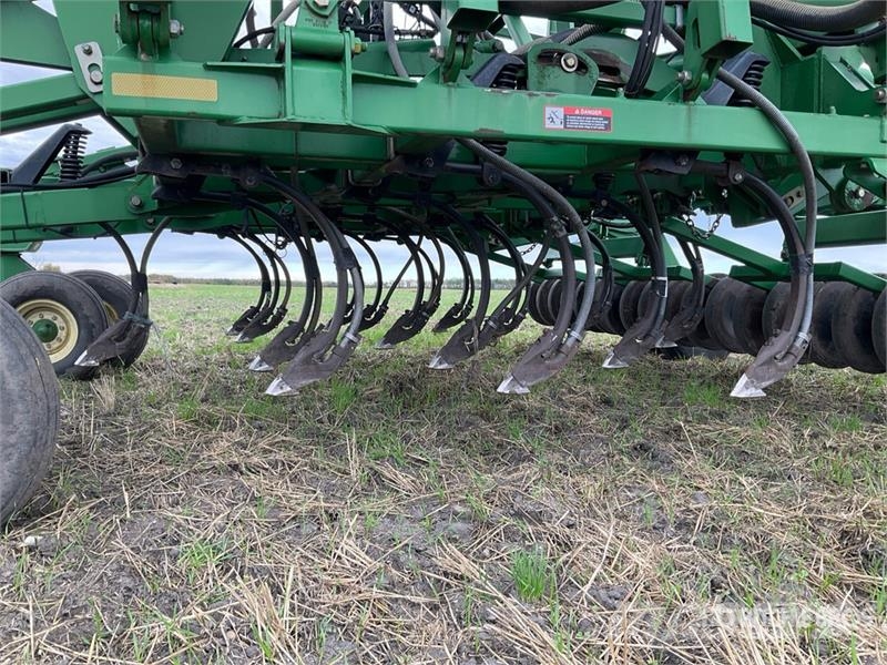 John Deere 1820 54 ft Air Drill Drills