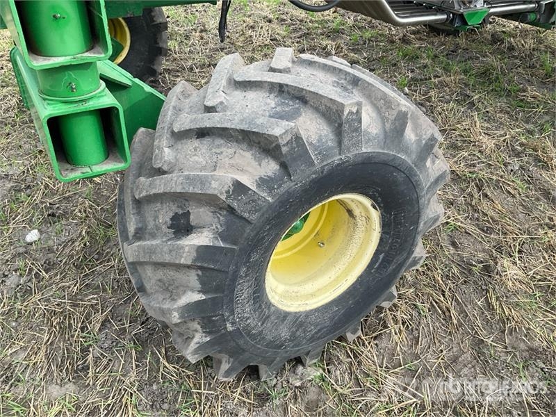 John Deere 1820 54 ft Air Drill Drills
