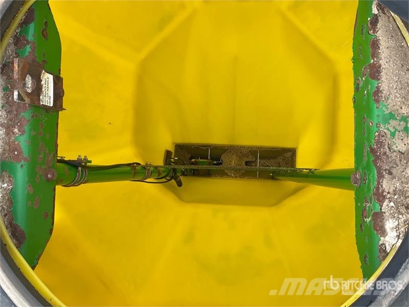 John Deere 1820 54 ft Air Drill Külvikud