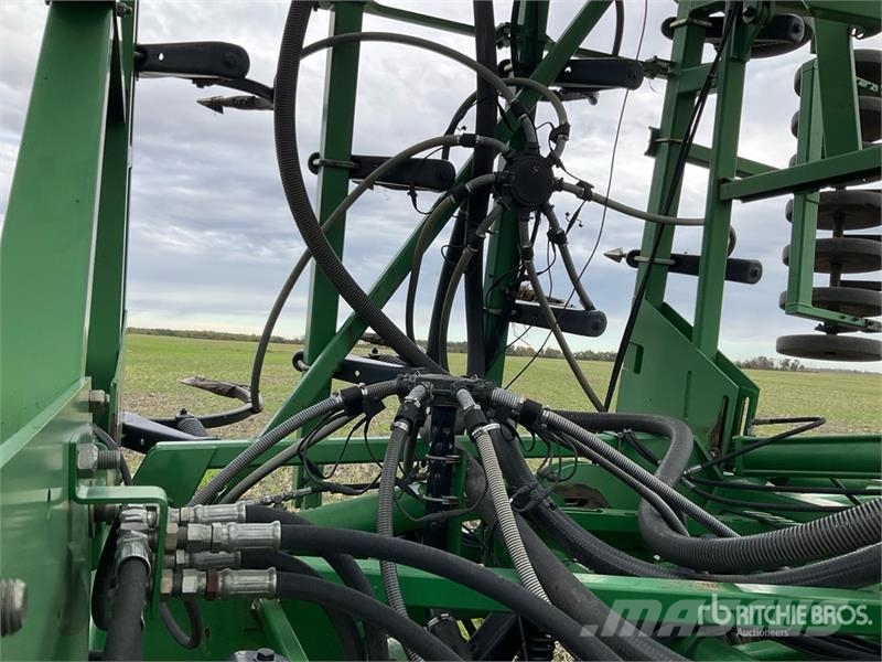 John Deere 1820 54 ft Air Drill Drills