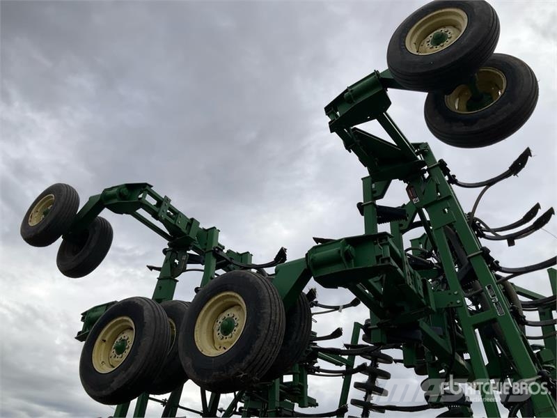 John Deere 1820 54 ft Air Drill Drills