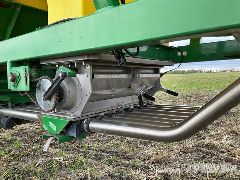 John Deere 1820 54 ft Air Drill Külvikud