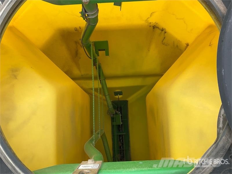 John Deere 1820 54 ft Air Drill Drills
