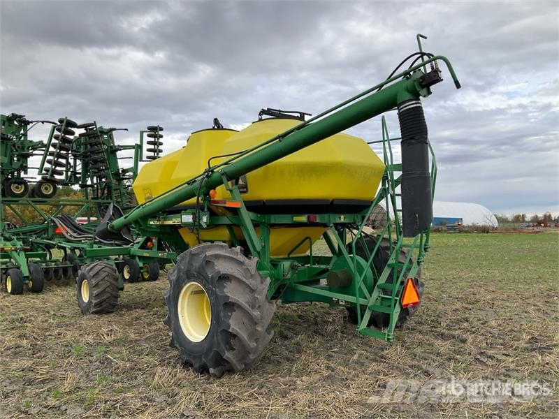 John Deere 1820 54 ft Air Drill Drills