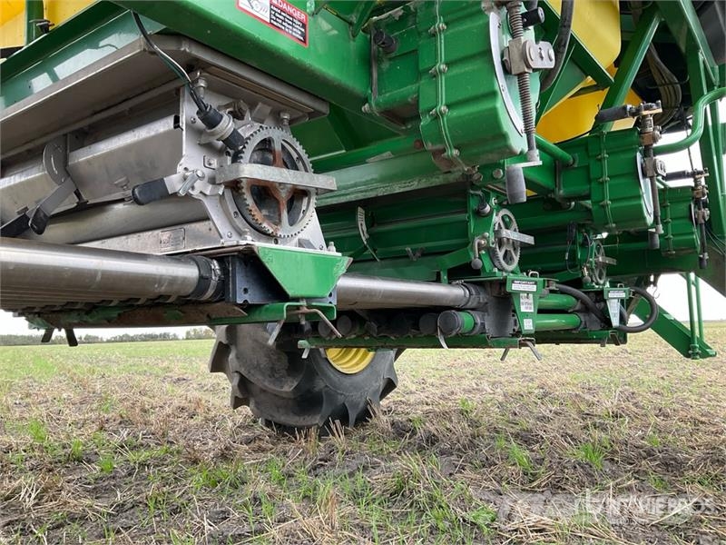 John Deere 1820 54 ft Air Drill Drills