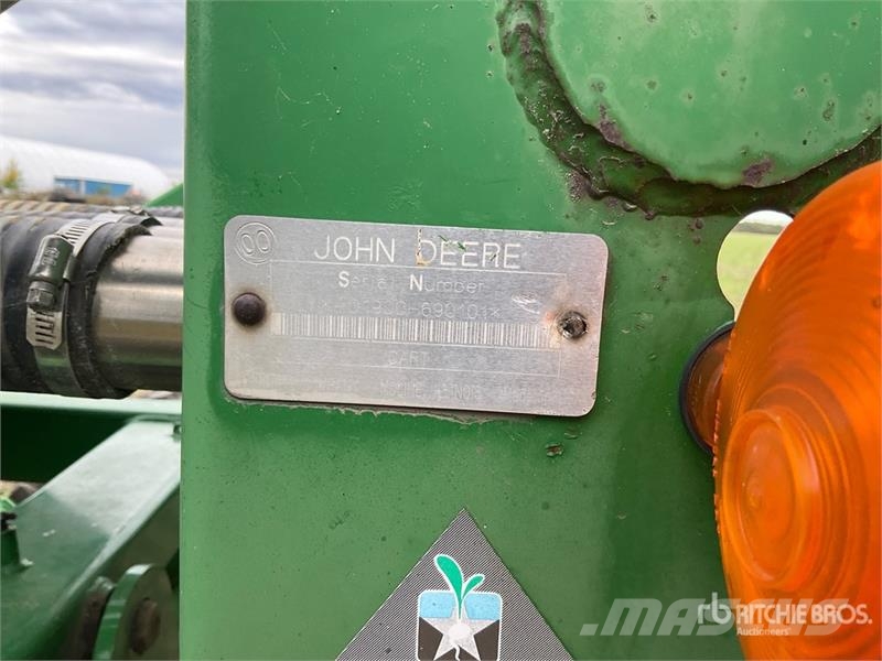 John Deere 1820 54 ft Air Drill Külvikud