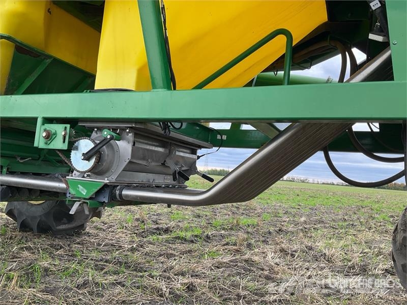John Deere 1820 54 ft Air Drill Drills