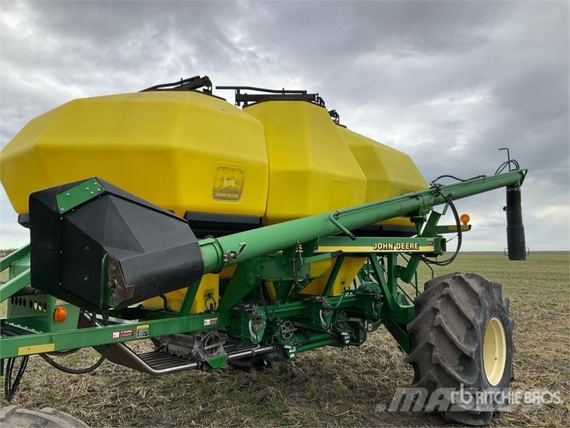 John Deere 1820 54 ft Air Drill Külvikud