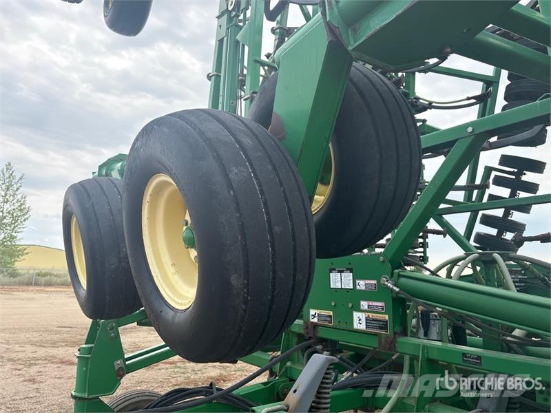 John Deere 1820 60 ft Air Drill 鑽頭