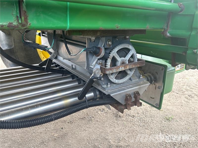John Deere 1820 60 ft Air Drill 鑽頭