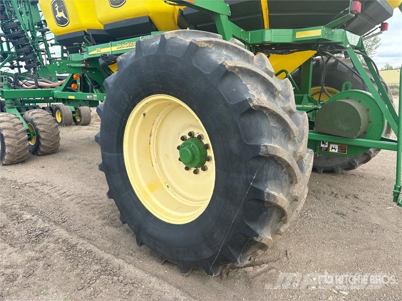 John Deere 1820 60 ft Air Drill 鑽頭