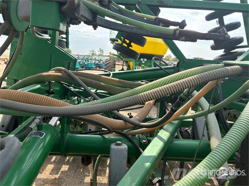 John Deere 1820 60 ft Air Drill 鑽頭