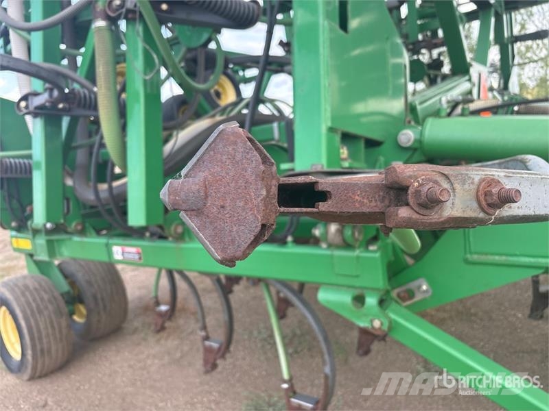 John Deere 1820 60 ft Air Drill 鑽頭
