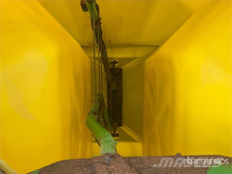 John Deere 1820 60 ft Air Drill 鑽頭