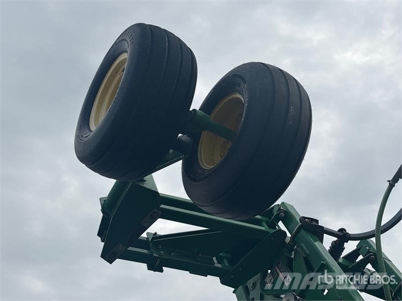 John Deere 1820 60 ft Air Drill 鑽頭