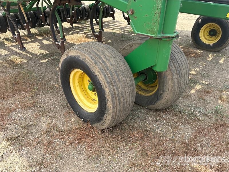 John Deere 1820 60 ft Air Drill 鑽頭