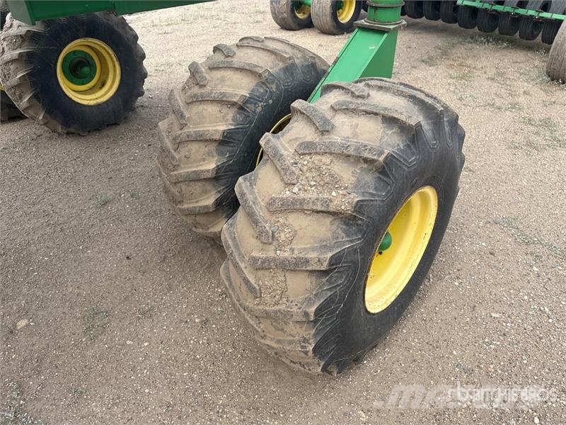 John Deere 1820 60 ft Air Drill 鑽頭