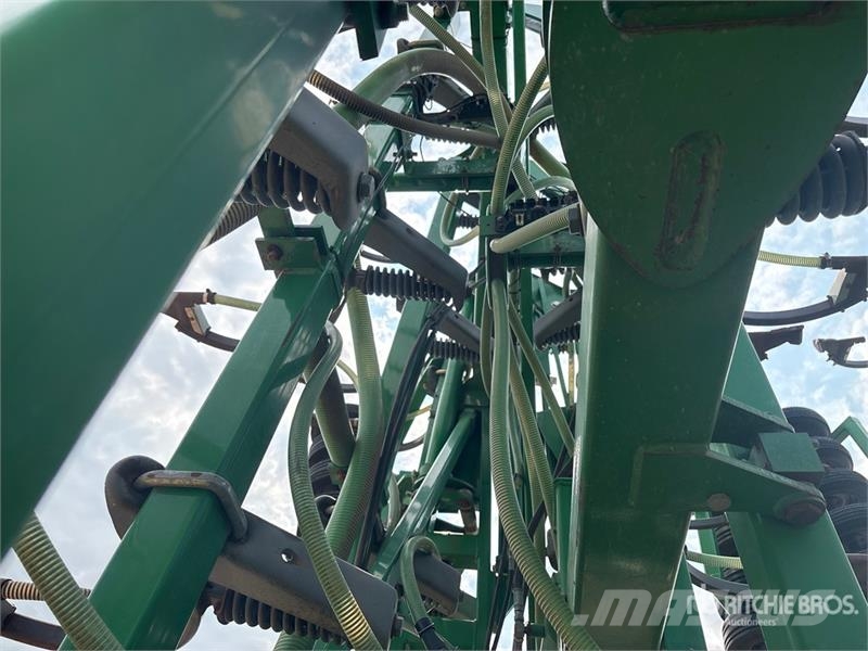 John Deere 1820 60 ft Air Drill 鑽頭