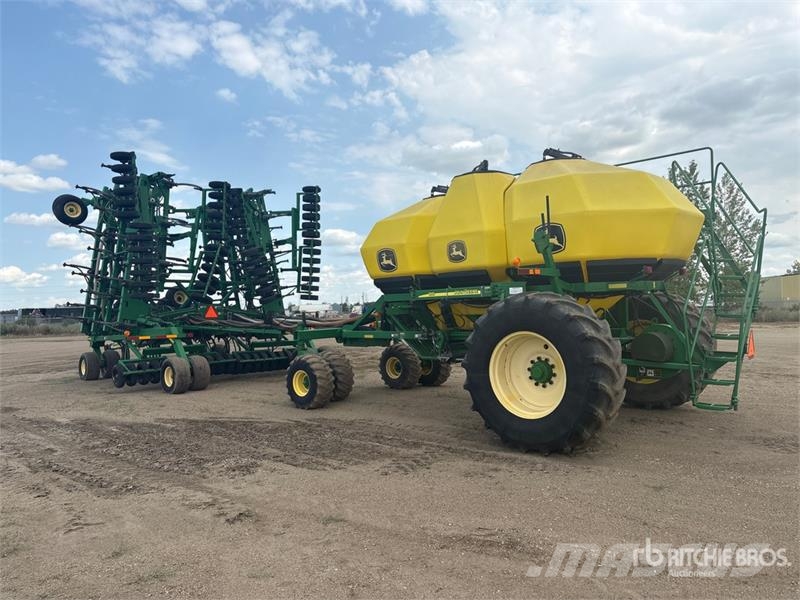 John Deere 1820 60 ft Air Drill 鑽頭