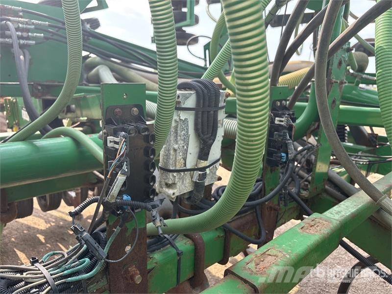 John Deere 1820 60 ft Air Drill 鑽頭