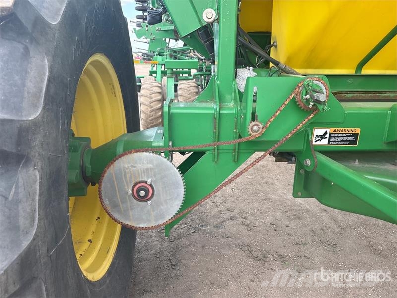 John Deere 1820 60 ft Air Drill 鑽頭