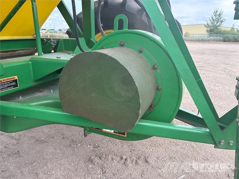 John Deere 1820 60 ft Air Drill 鑽頭